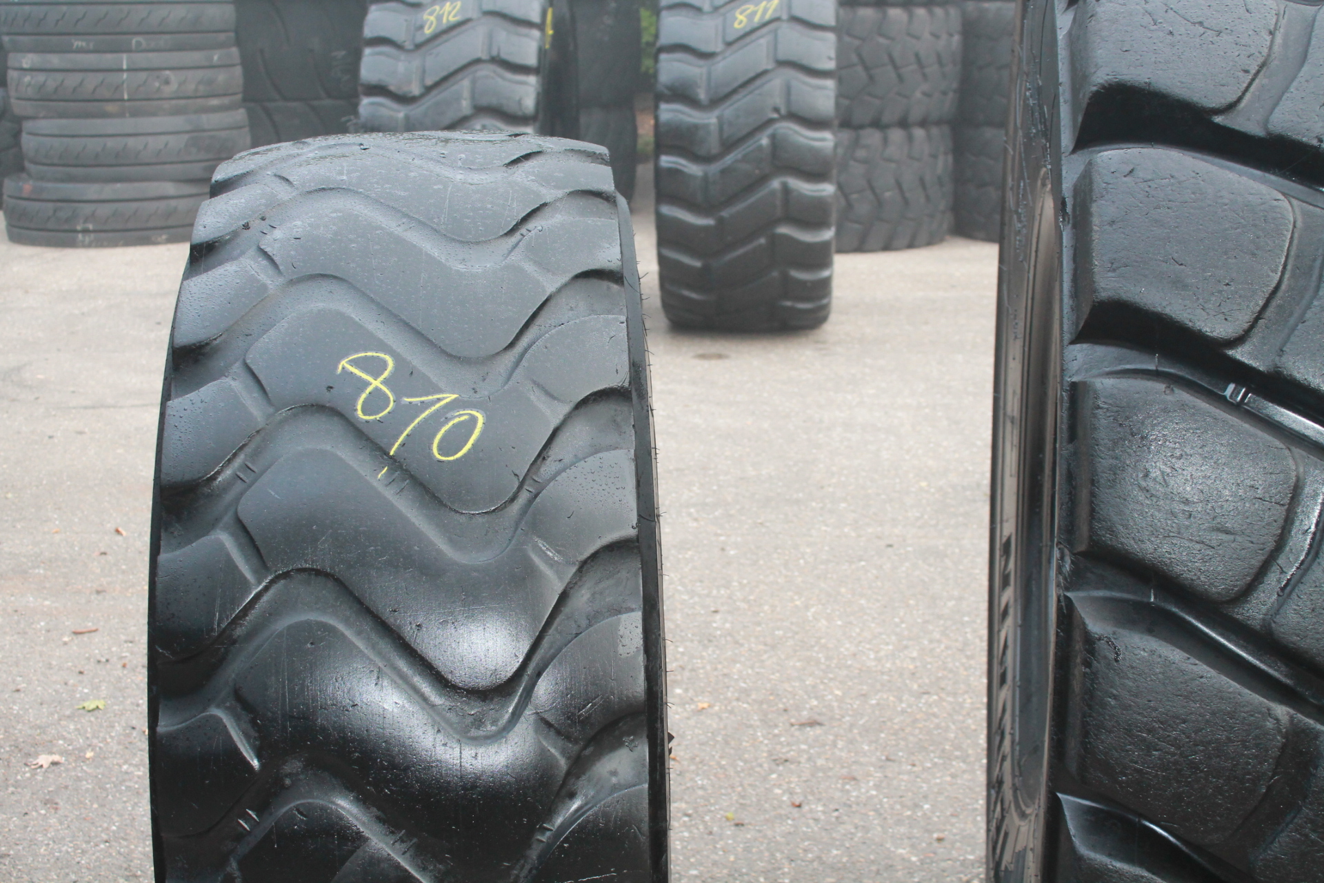 20.5R25 Michelin XHA2